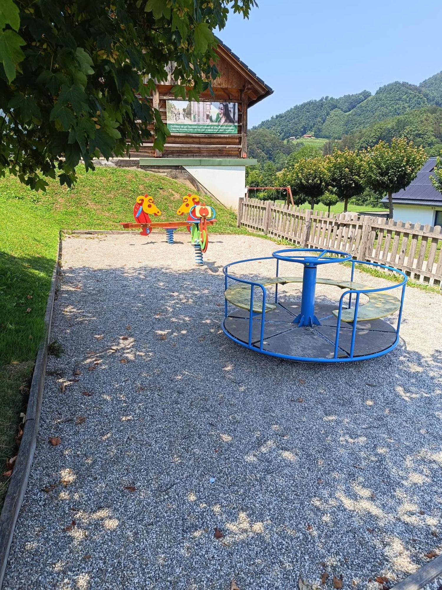 Guesthouse Haler Podčetrtek Buitenkant foto